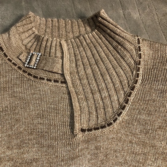 Size S-M KARXINO knitted brown top. - Picture 9 of 14